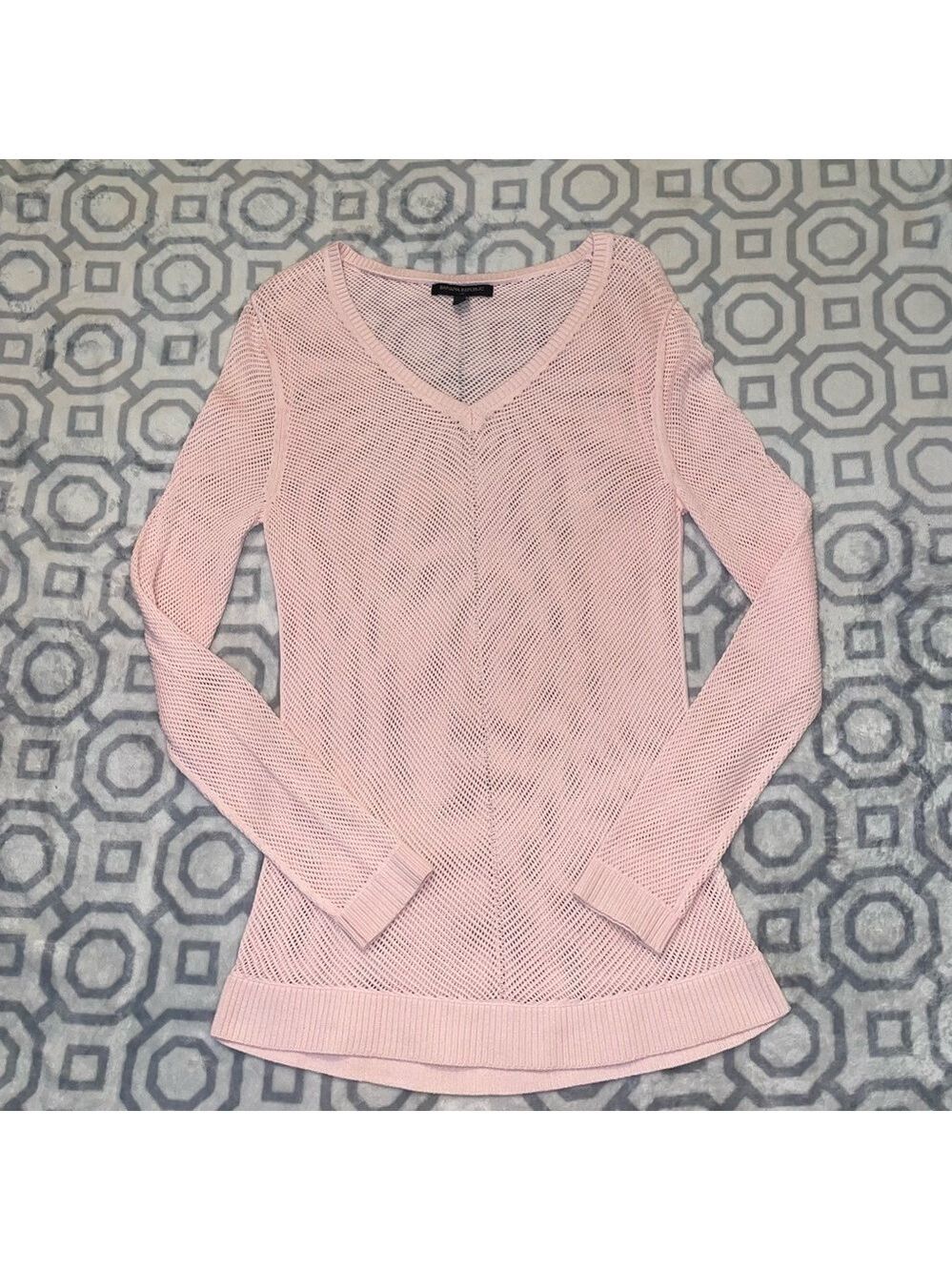 Banana Republic Knitted Fishnet Eyelet Long Sleeve PINK Sweater Size S